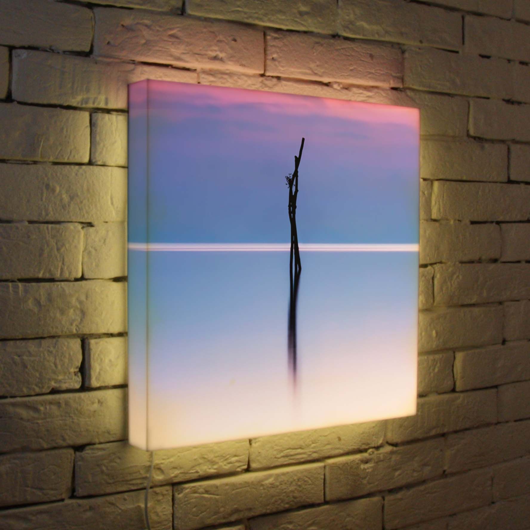 Стеклянная картина на стену с подсветкой